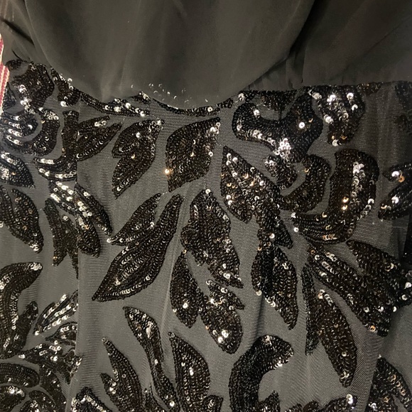 Calvin Klein sleeveless cocktail dress - Picture 7 of 10